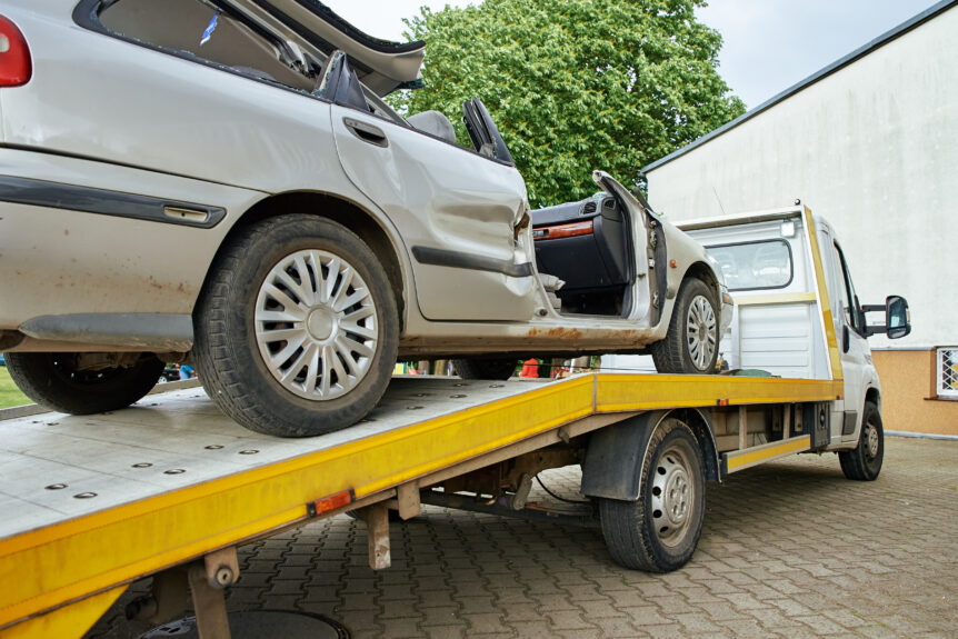 7 Benefits of Car Removal Services for Old Car